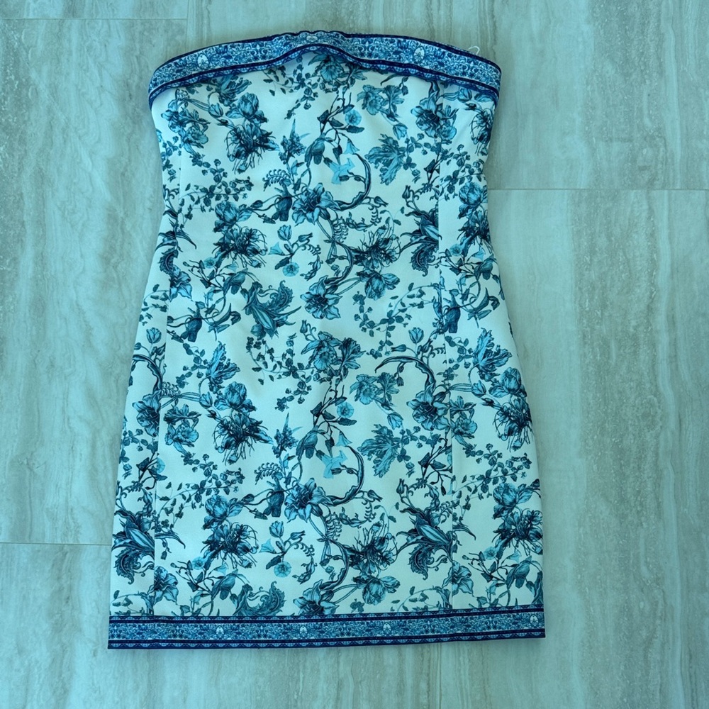 Alice + Olivia Blue and White Strapless Dress